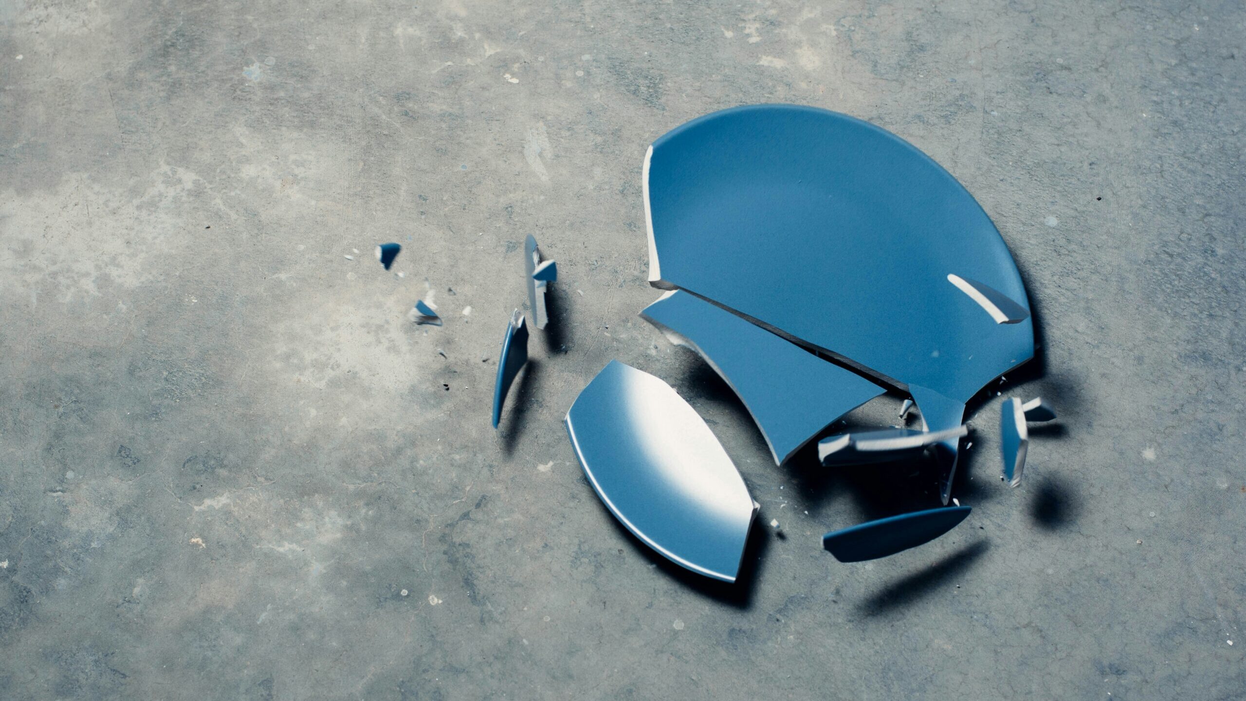 Making Small Mistakes May Make People Like You More